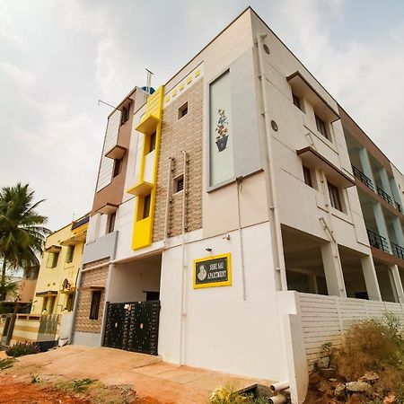 Oyo 71549 Shri Sai Apartments Mettuppālaiyam Buitenkant foto